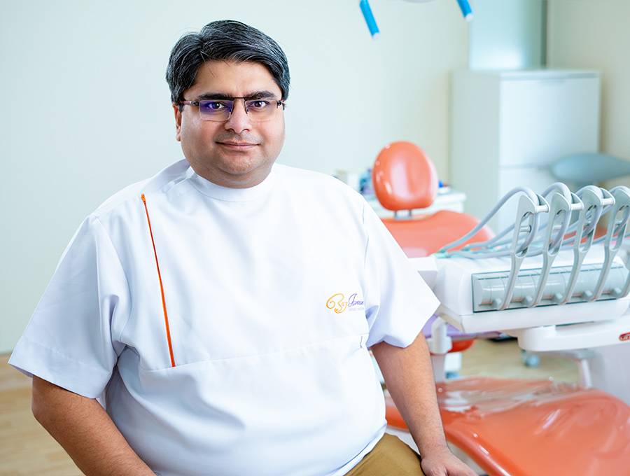 Meet Dr. Alok Mehta: Trusted Best Periodontist & Specialist Implantologist in Dubai